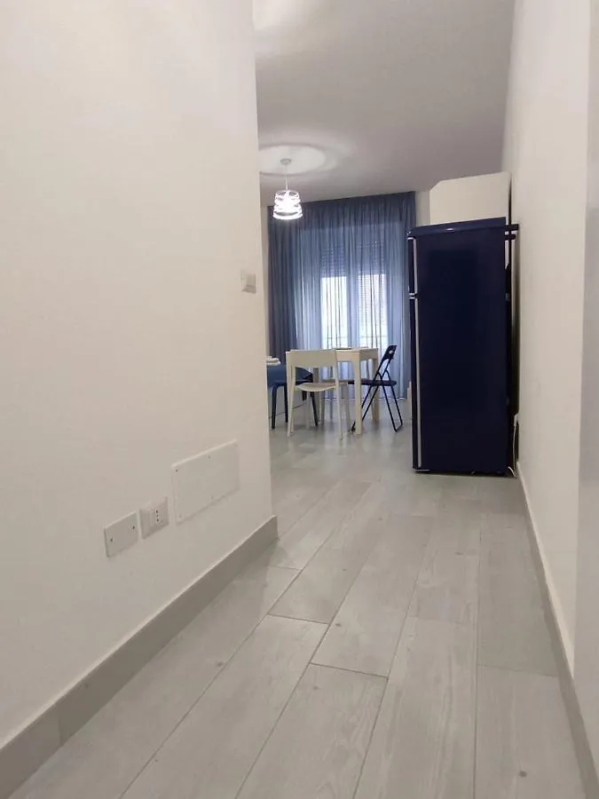 Blue Moon Apartments Capo dʼOrlando イタリア