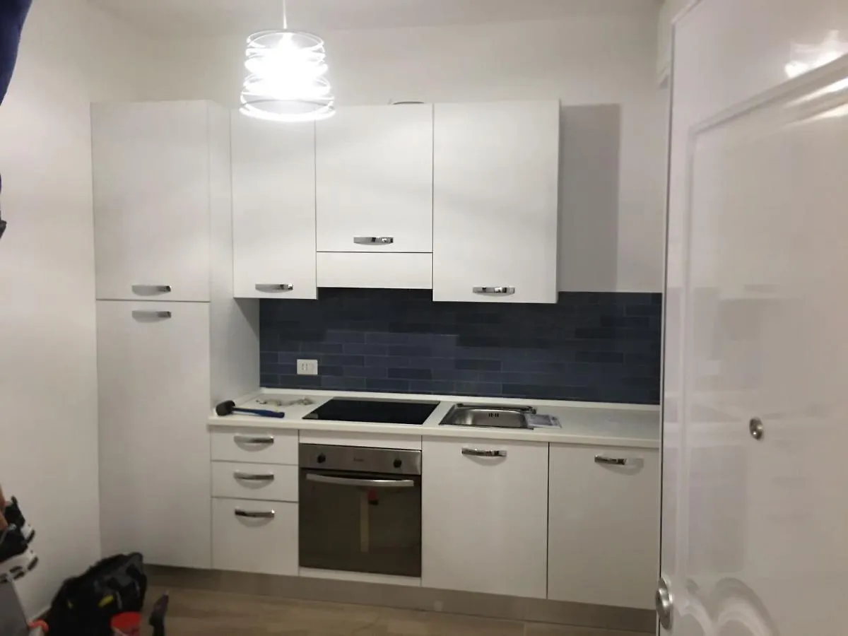 Blue Moon Apartments Capo dʼOrlando Italia